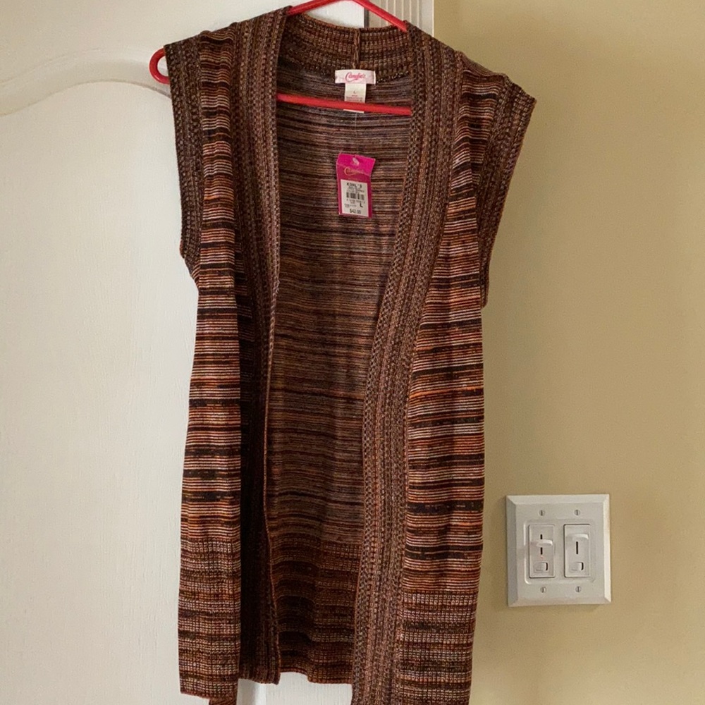 Sleeveless belted cardigan  🧡